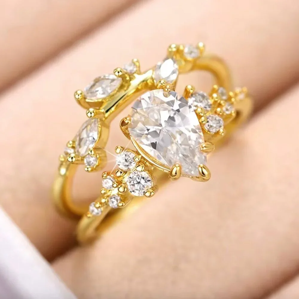 NEW 18k Gold Pear Cut Diamond Ring Set of 2 Rings
